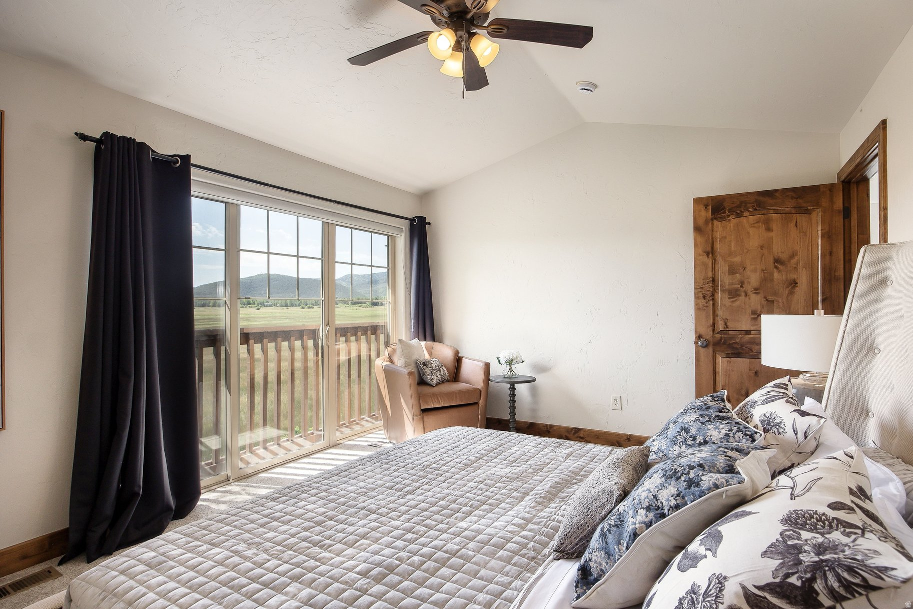 FOX POINTE @REDSTONE - Residential