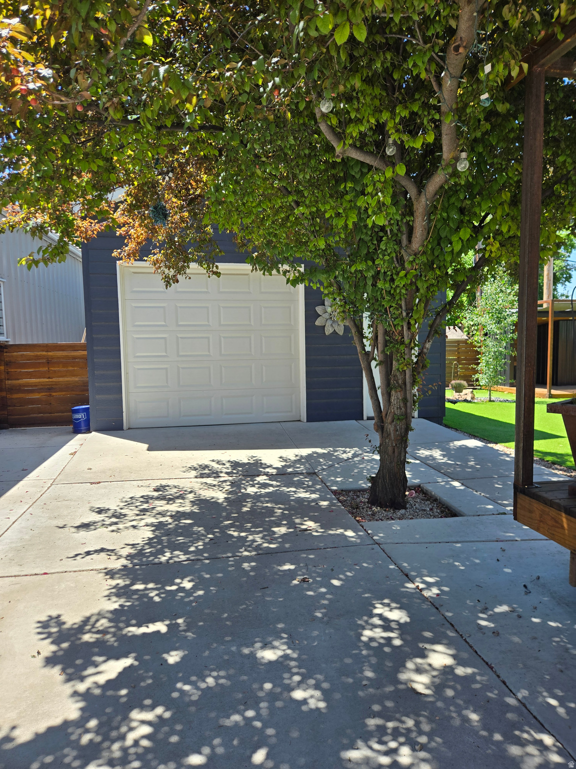 SOUTH LAWN SUB - Residential