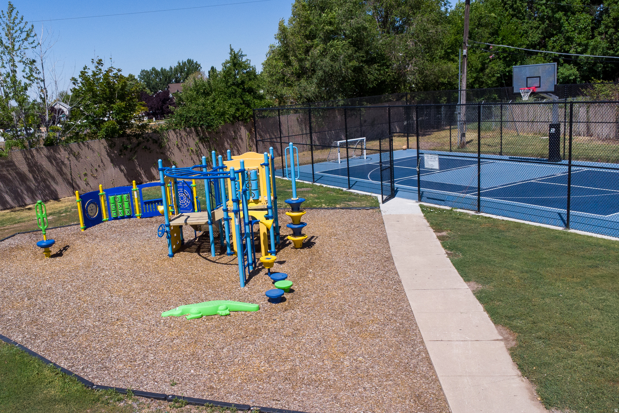 HIDDEN GLEN MOBILE ESTATES - Residential
