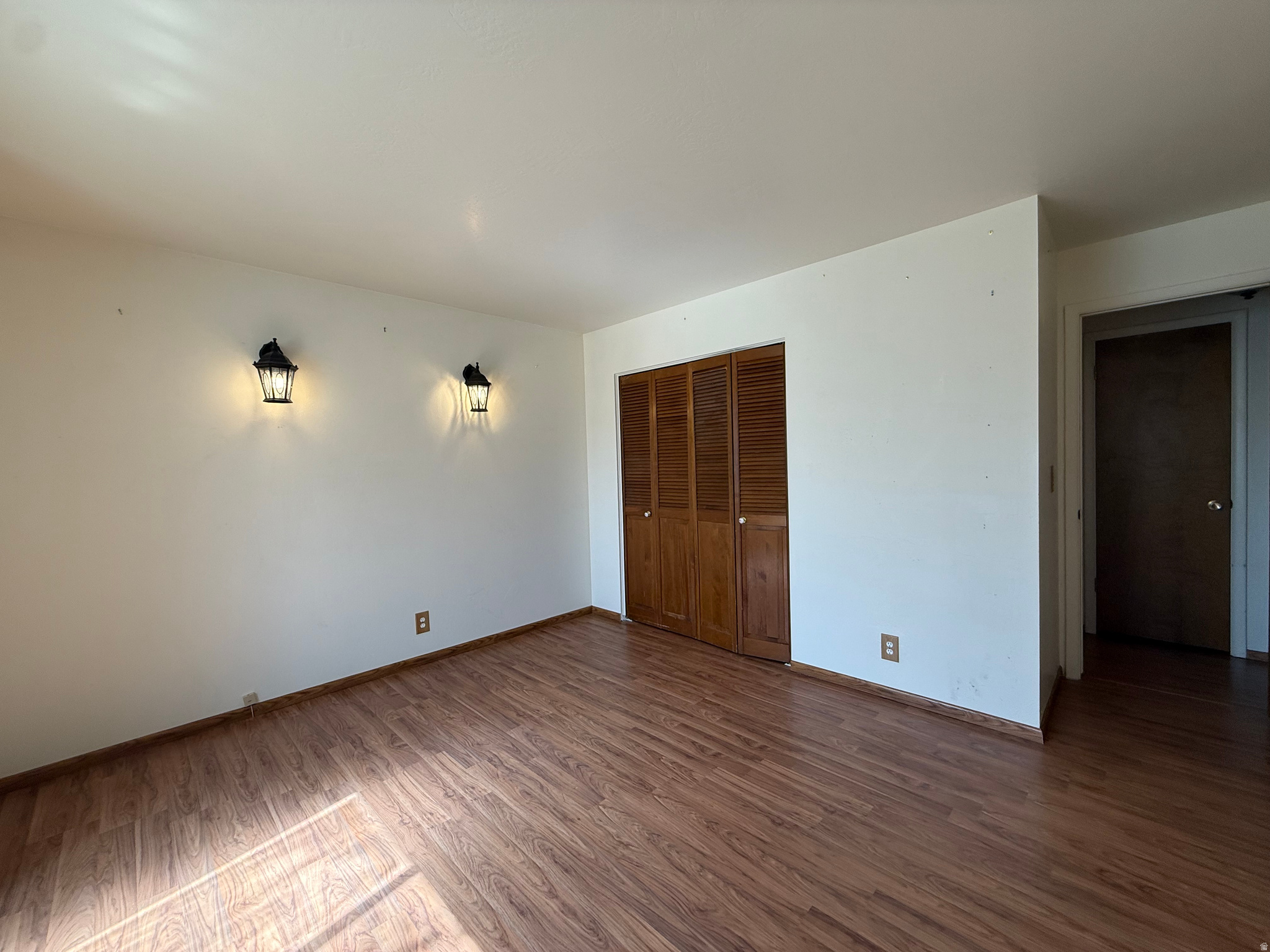 ROBINSON SQUARE - Residential