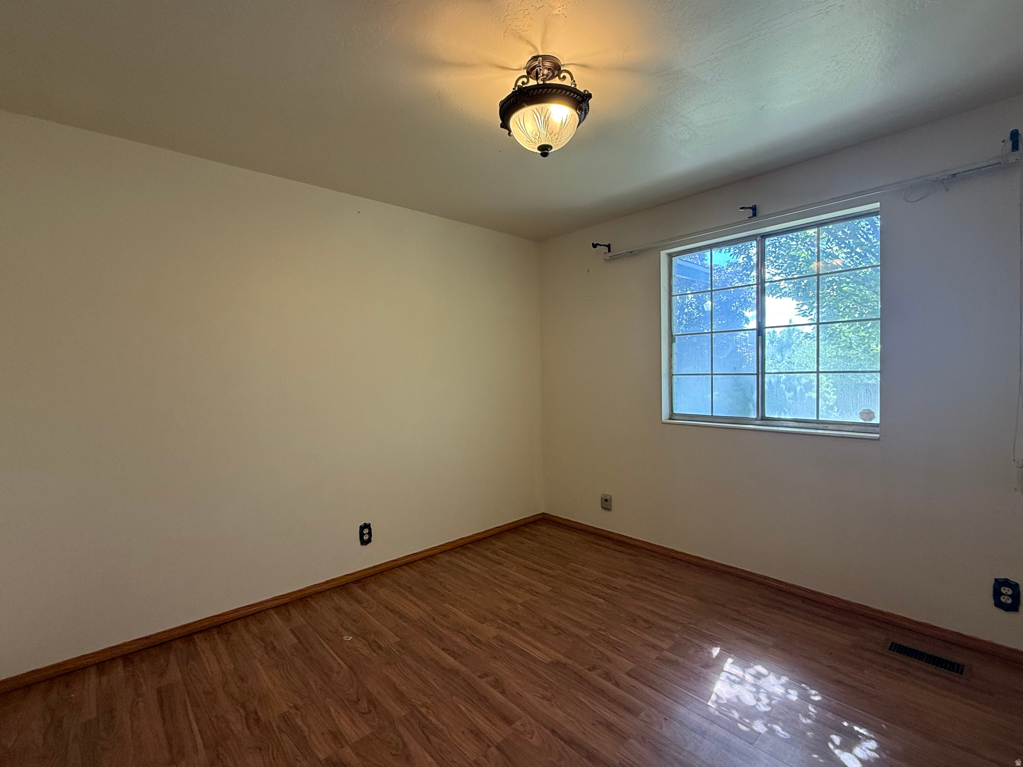 ROBINSON SQUARE - Residential