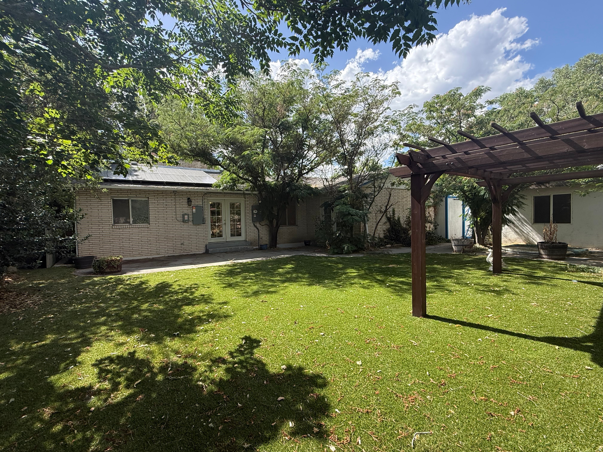 ROBINSON SQUARE - Residential