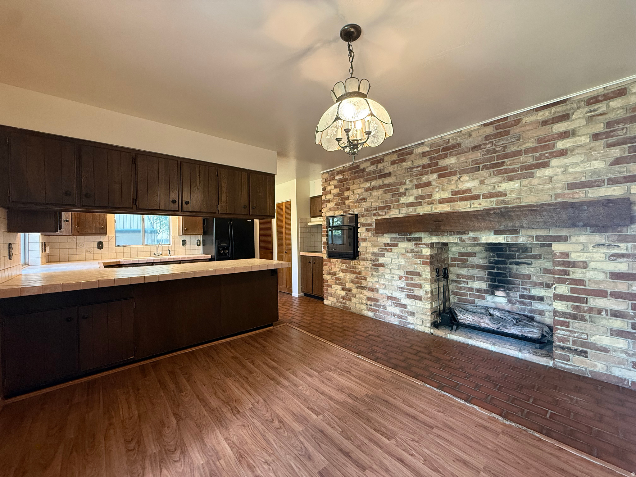 ROBINSON SQUARE - Residential