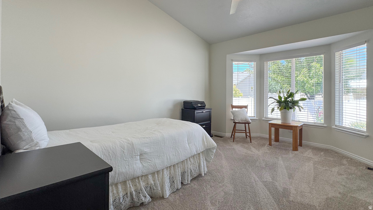 FARM MEADOWS - Residential