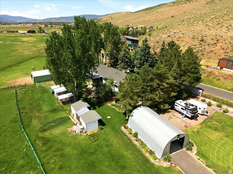 SOUTY SUMMIT - Residential