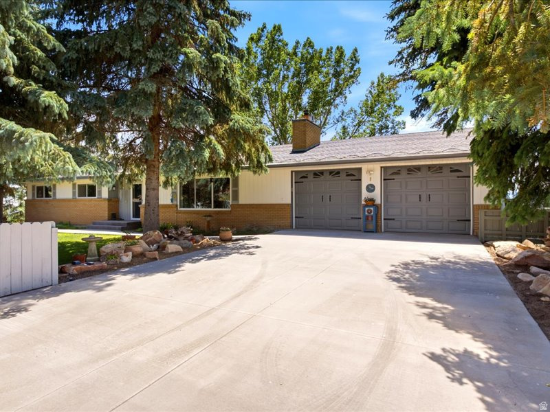 SOUTY SUMMIT - Residential