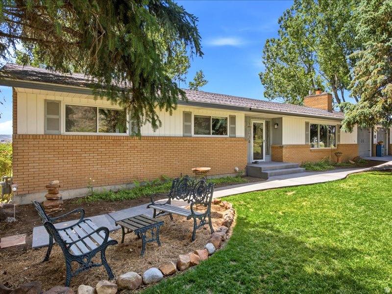 SOUTY SUMMIT - Residential