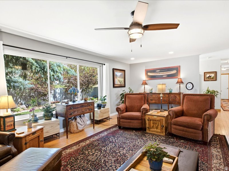 SOUTY SUMMIT - Residential