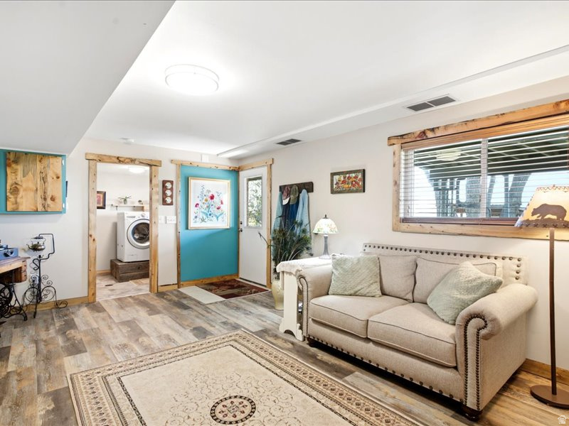 SOUTY SUMMIT - Residential