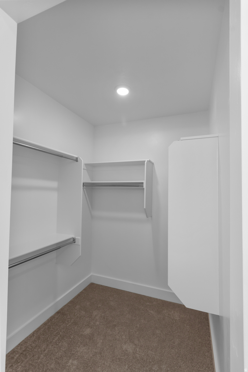 RIVERGATE - Residential