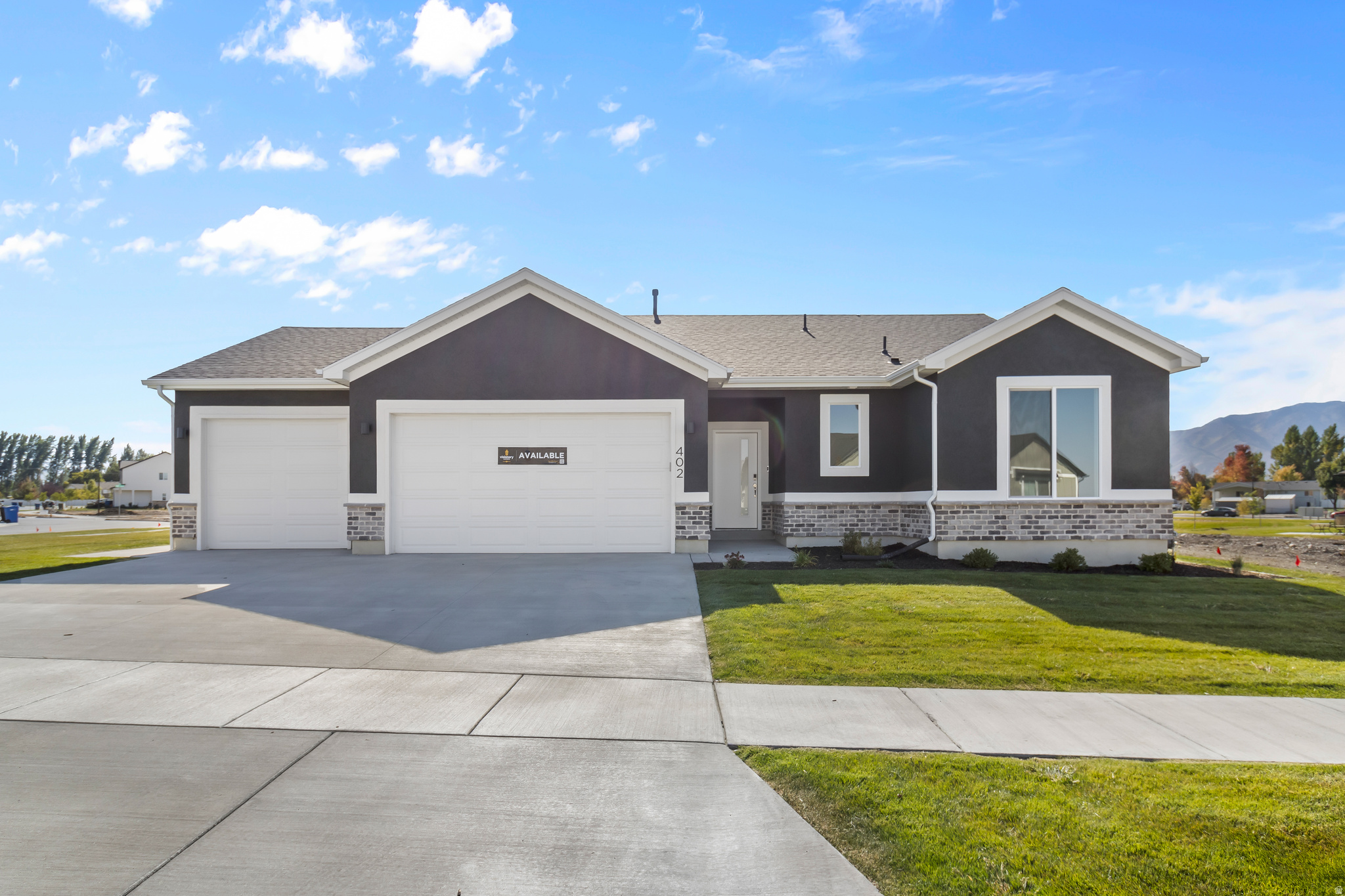 RIVERGATE - Residential