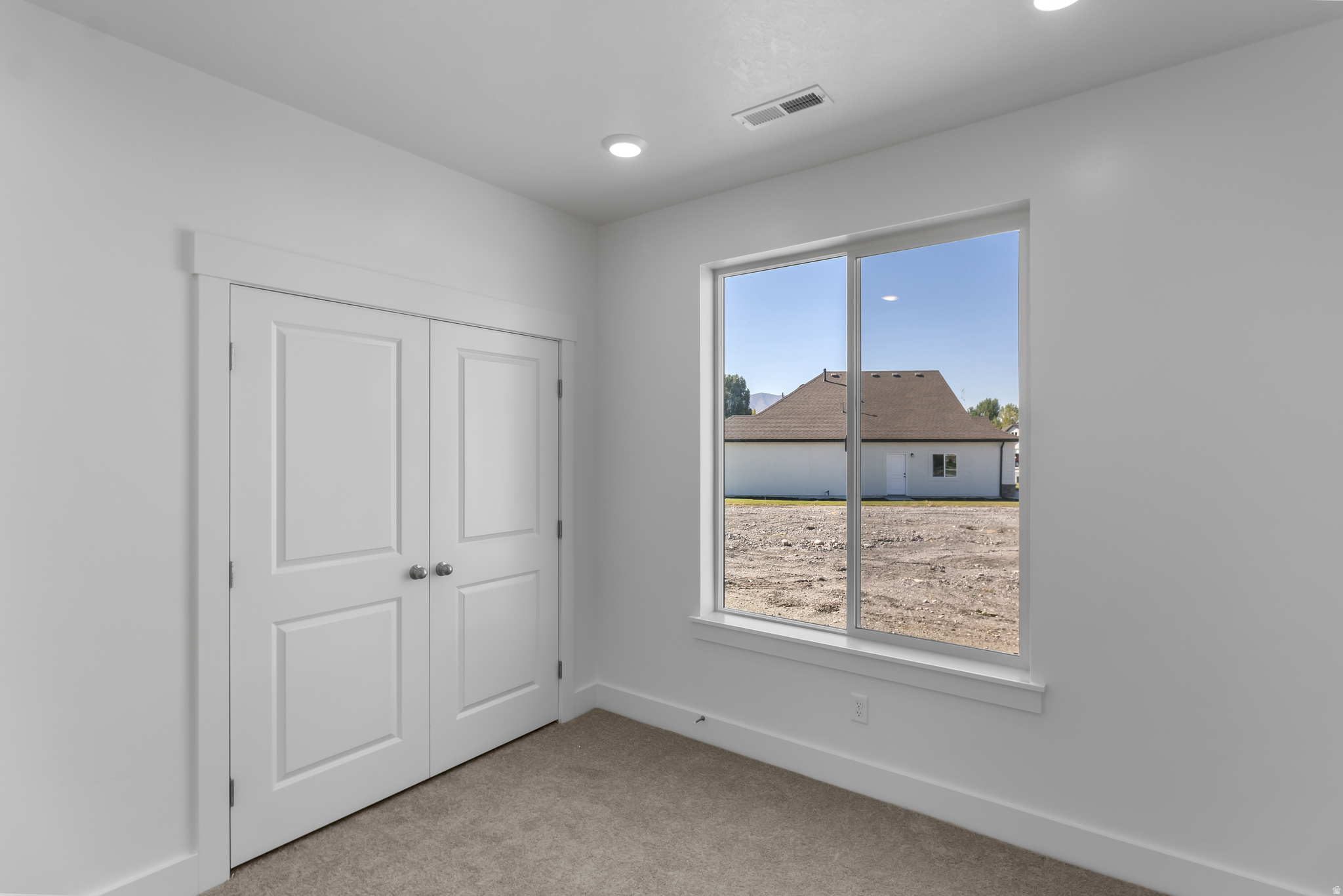 RIVERGATE - Residential
