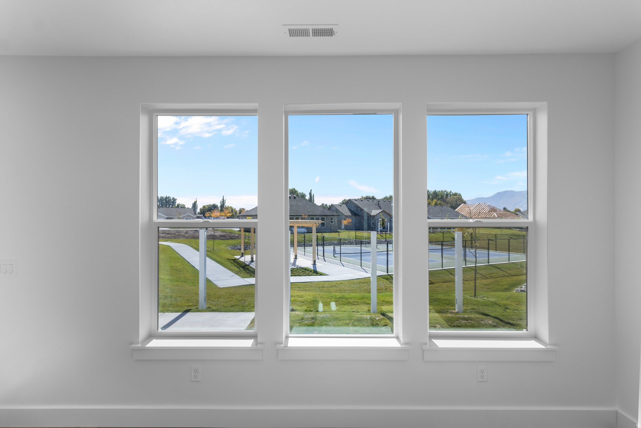 RIVERGATE - Residential