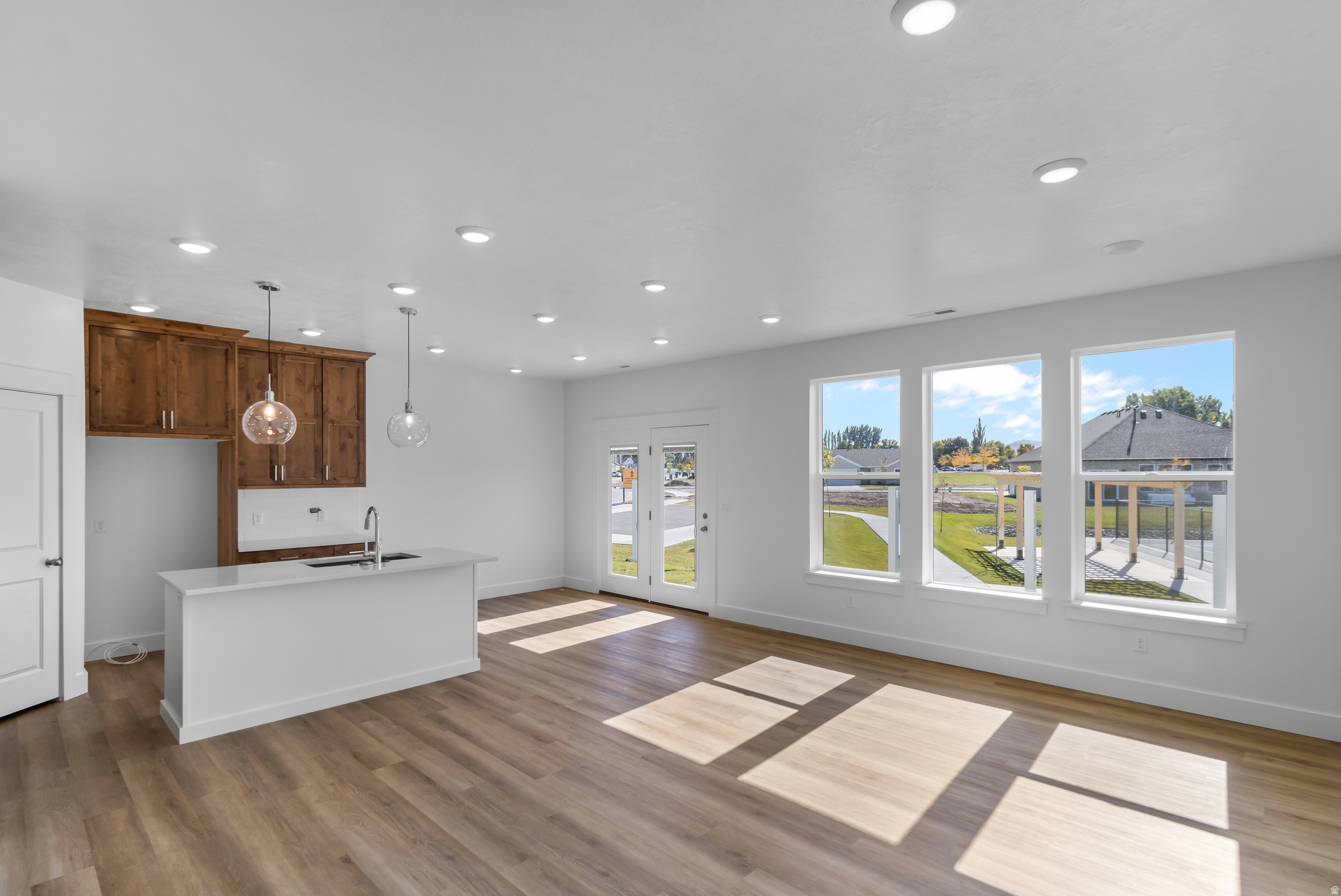 RIVERGATE - Residential