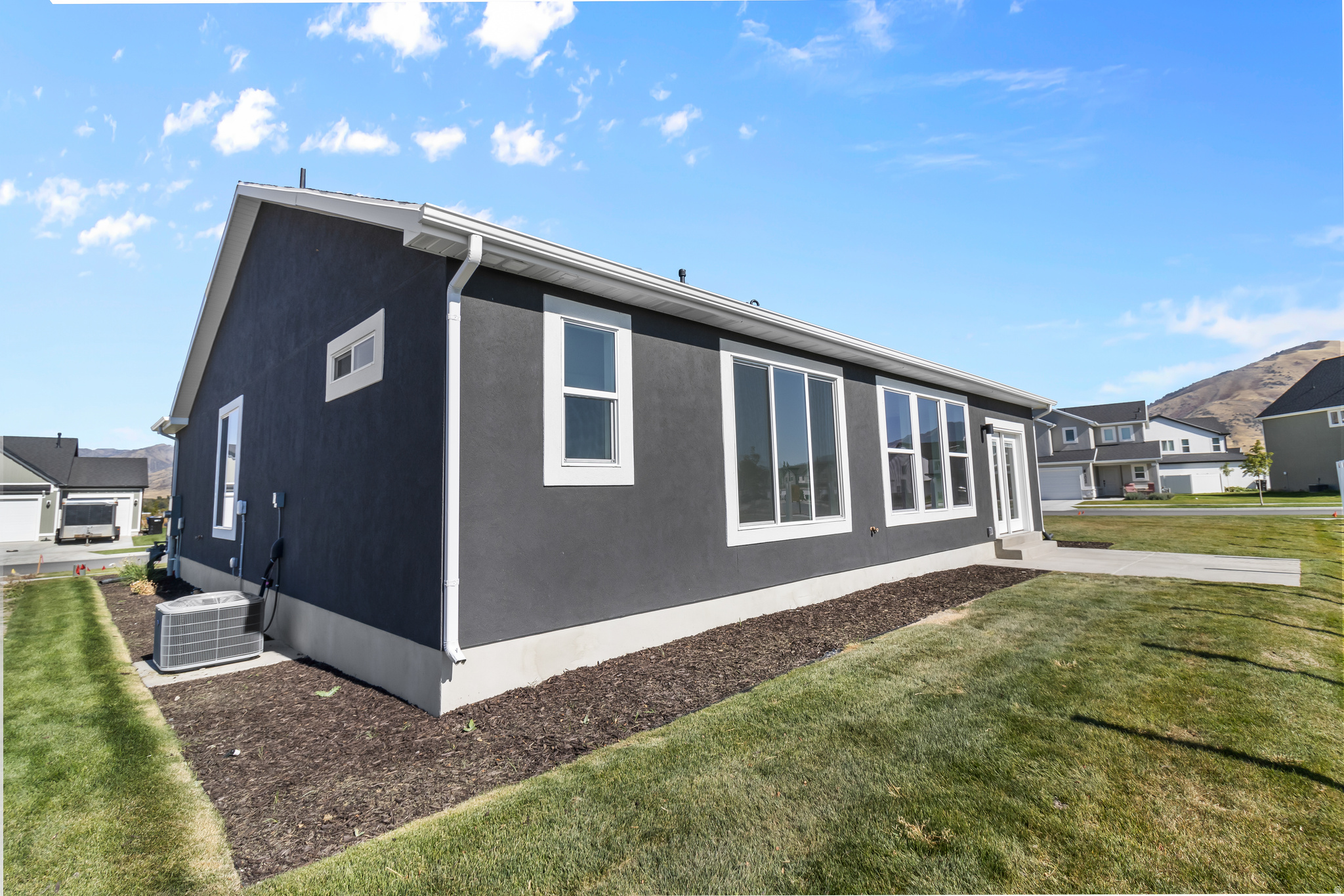 RIVERGATE - Residential