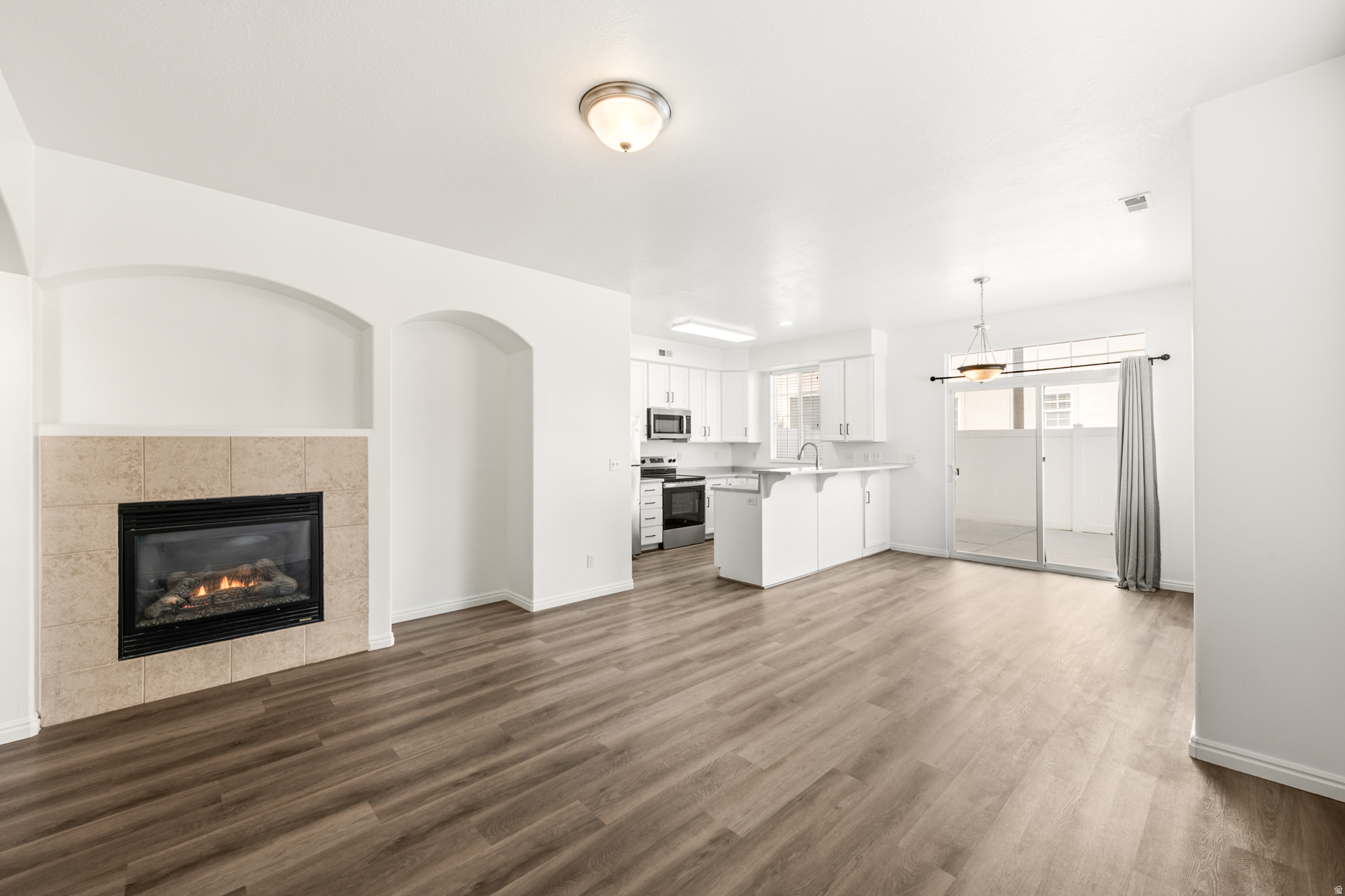 FOXBORO COVENTRY - Residential