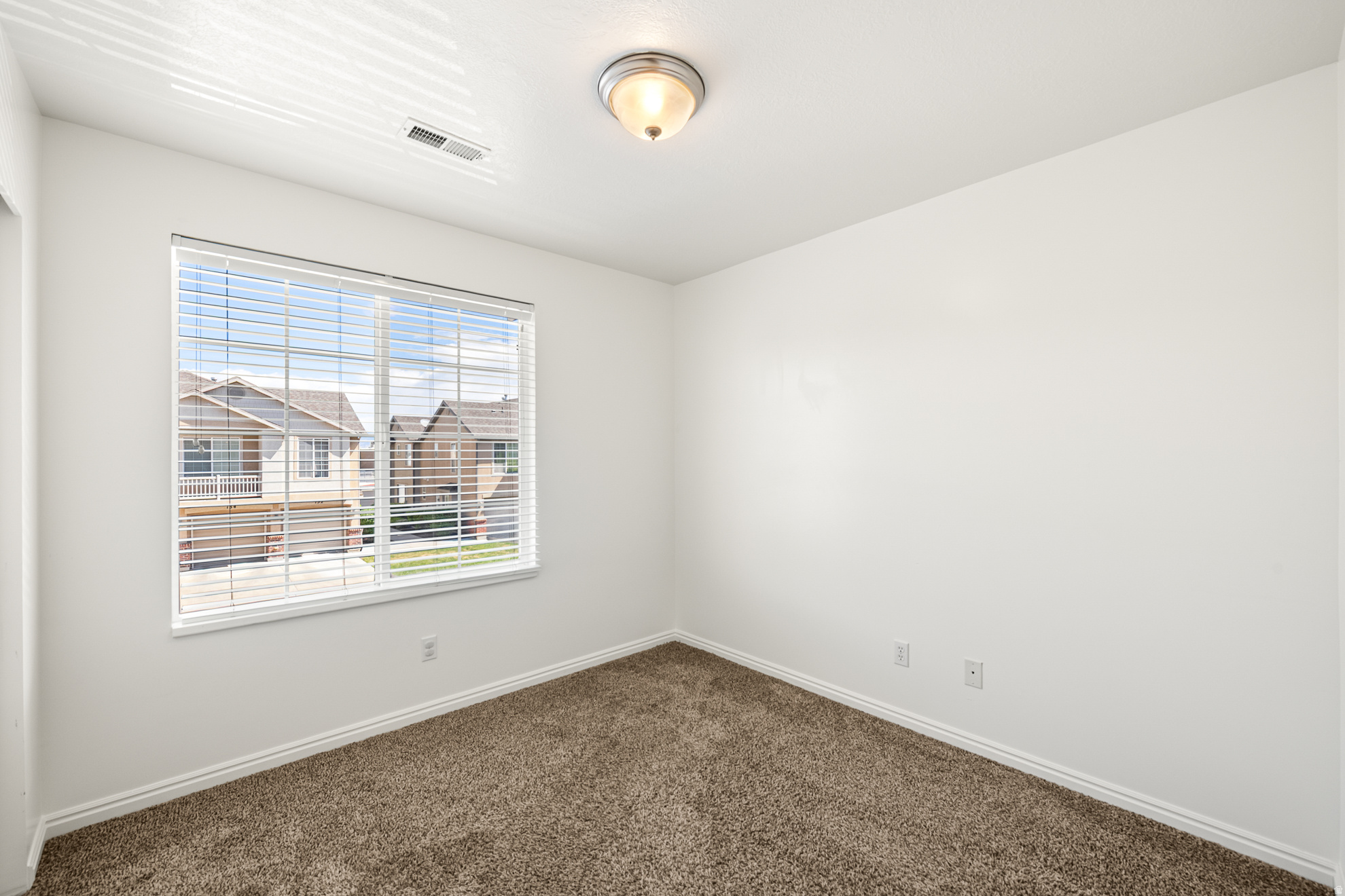 FOXBORO COVENTRY - Residential