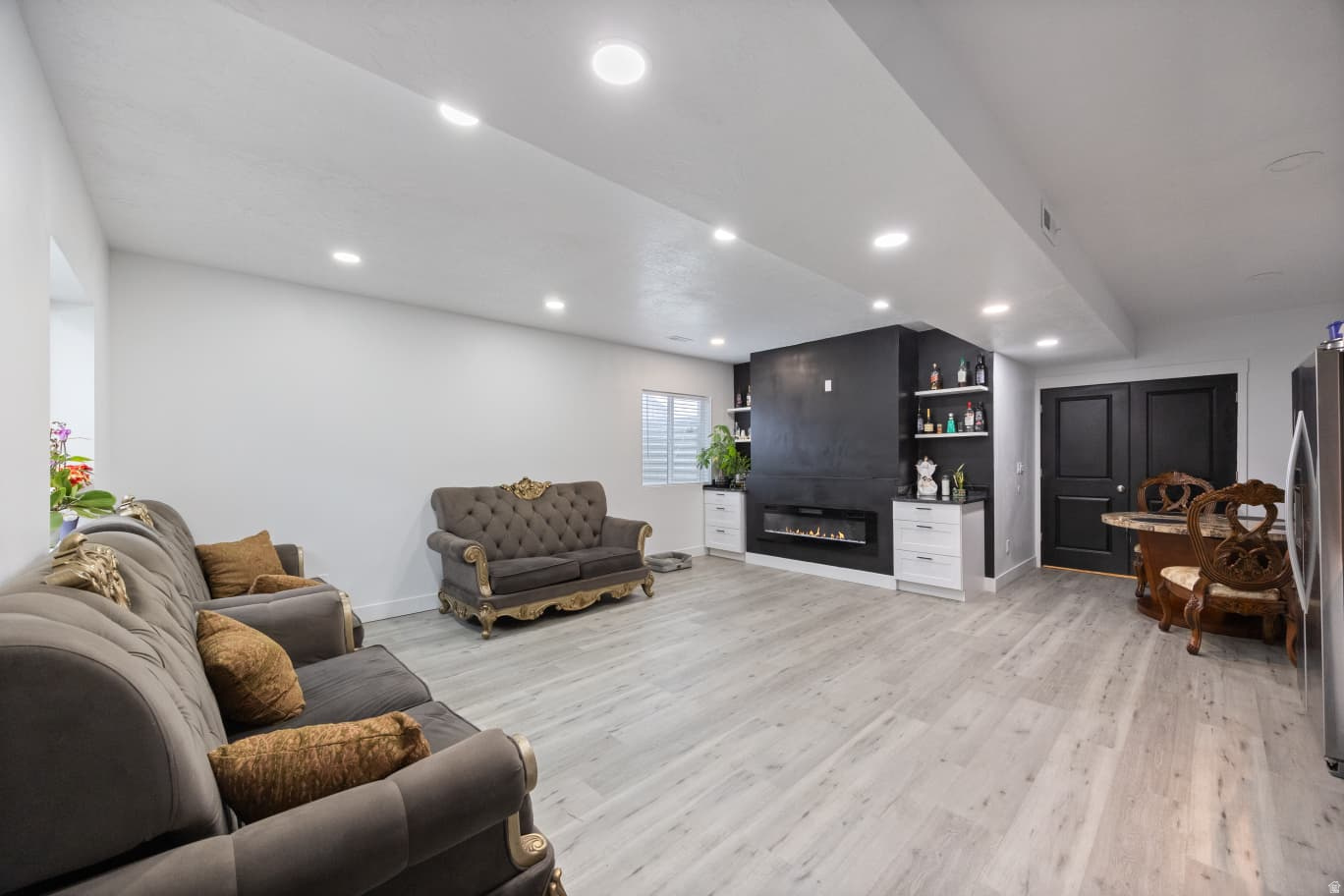 RIDGE - Residential