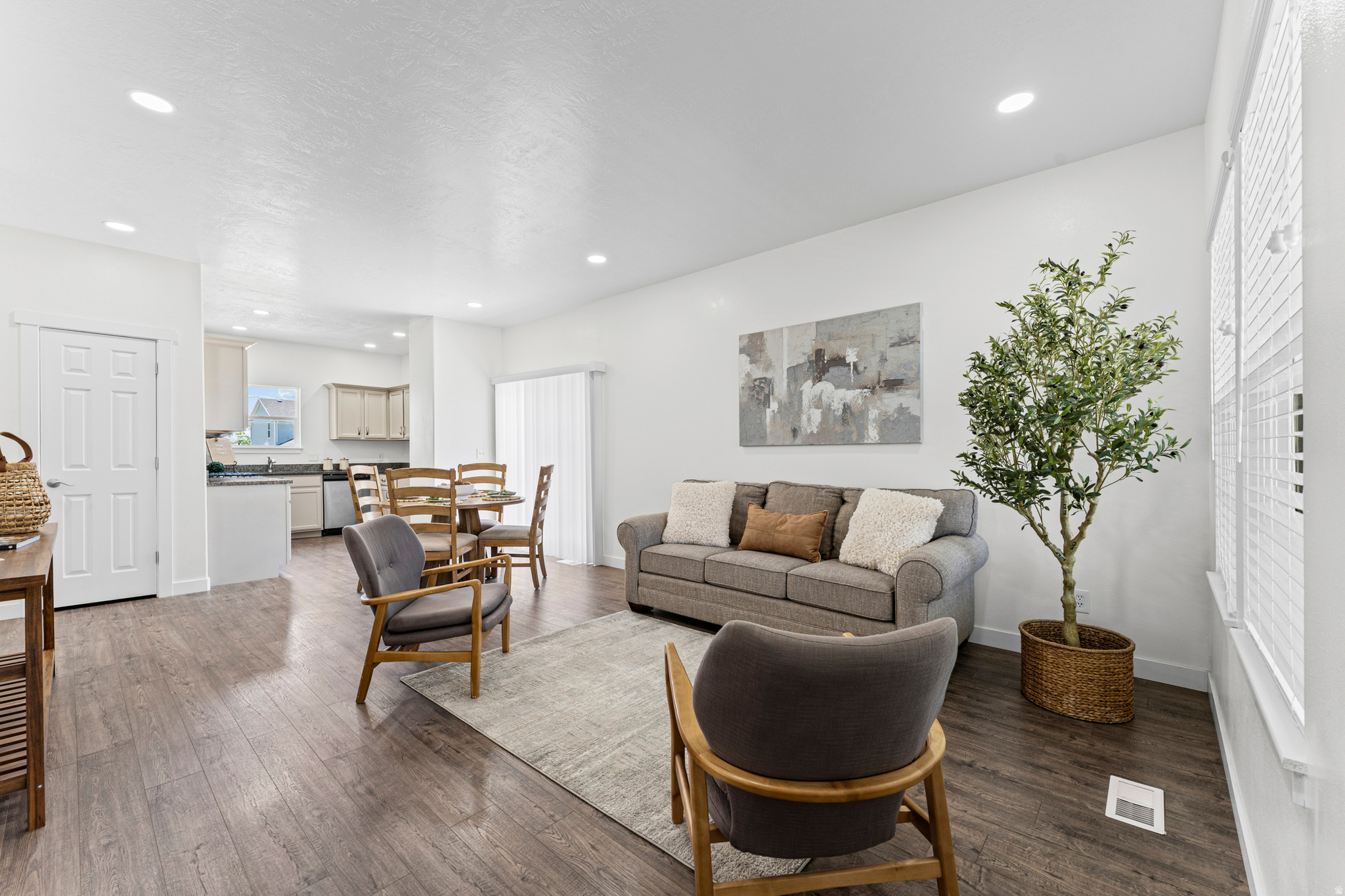 LANDING AT EAGLE MOUNTAIN - Residential