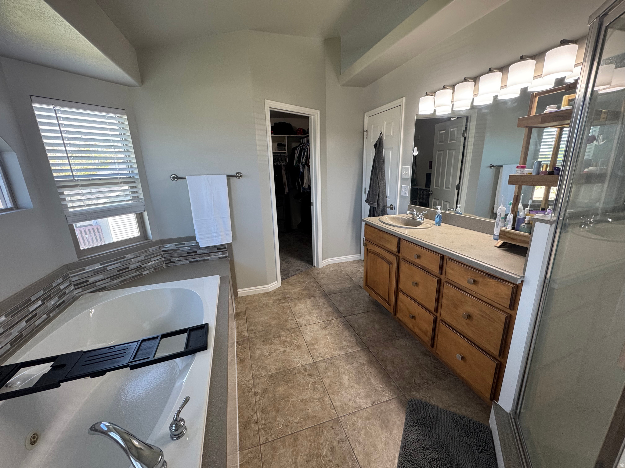 FREEDOM ESTATES - Residential