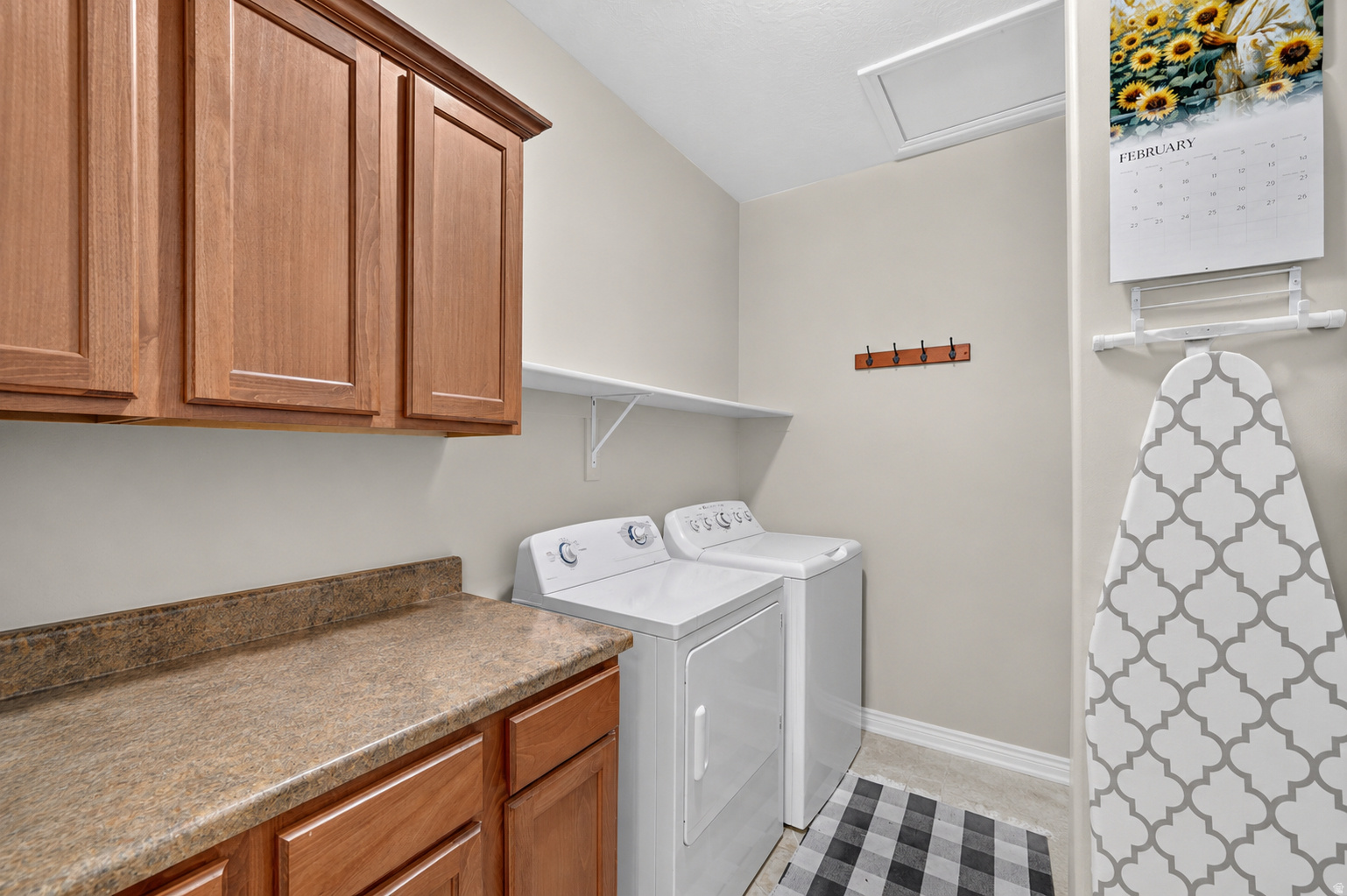 CLUBVIEW TOWNS AT IVORY RIDGE - Residential