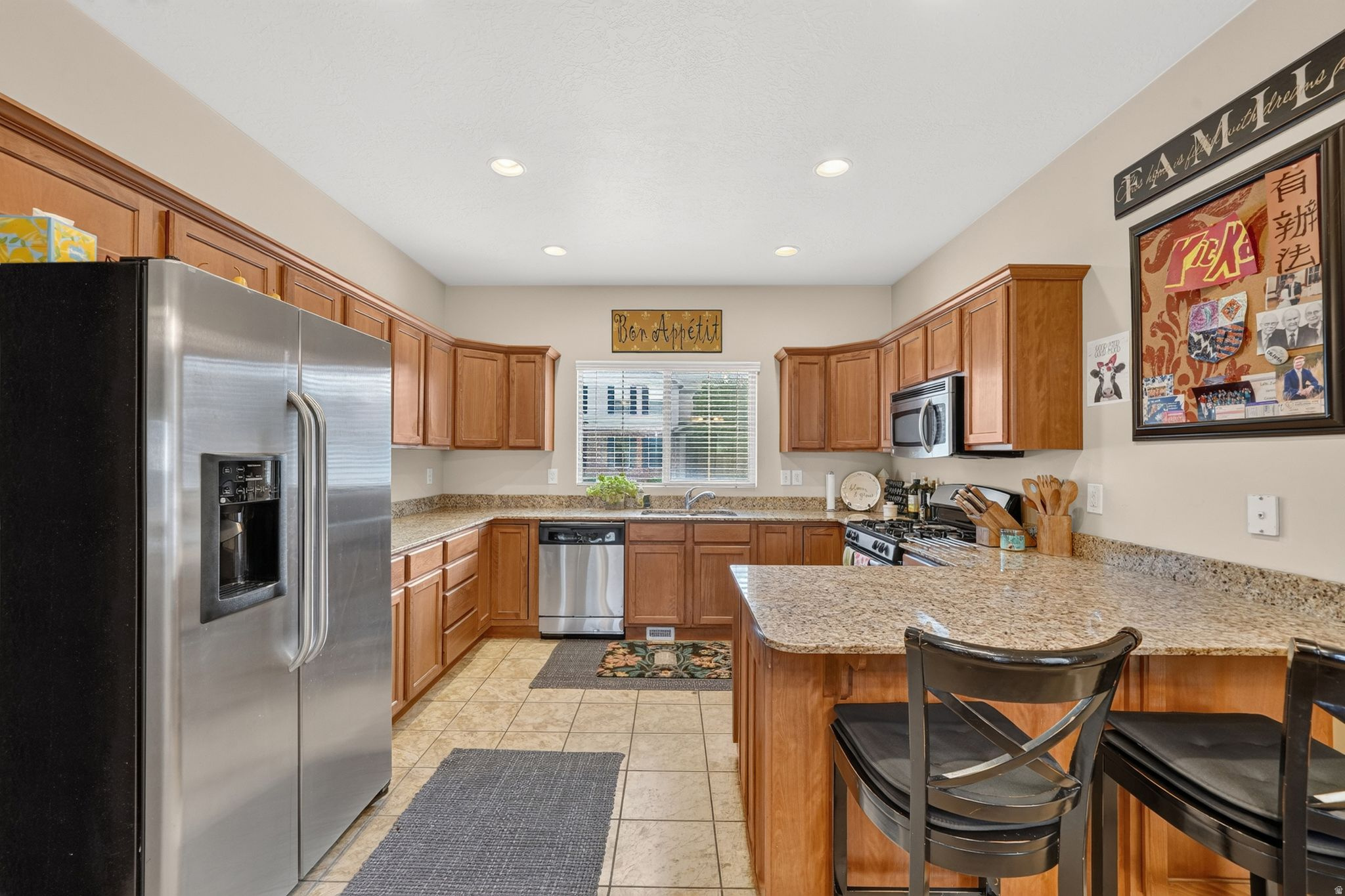CLUBVIEW TOWNS AT IVORY RIDGE - Residential