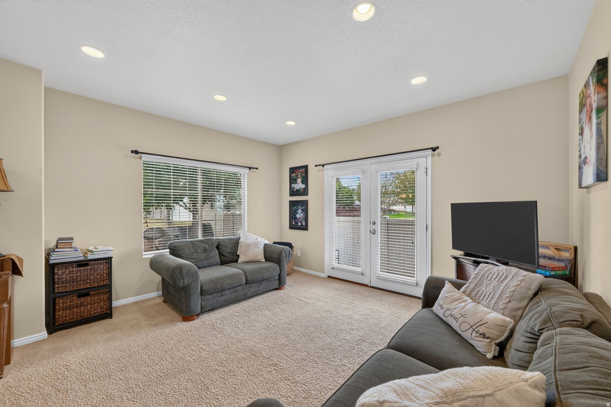 CLUBVIEW TOWNS AT IVORY RIDGE - Residential