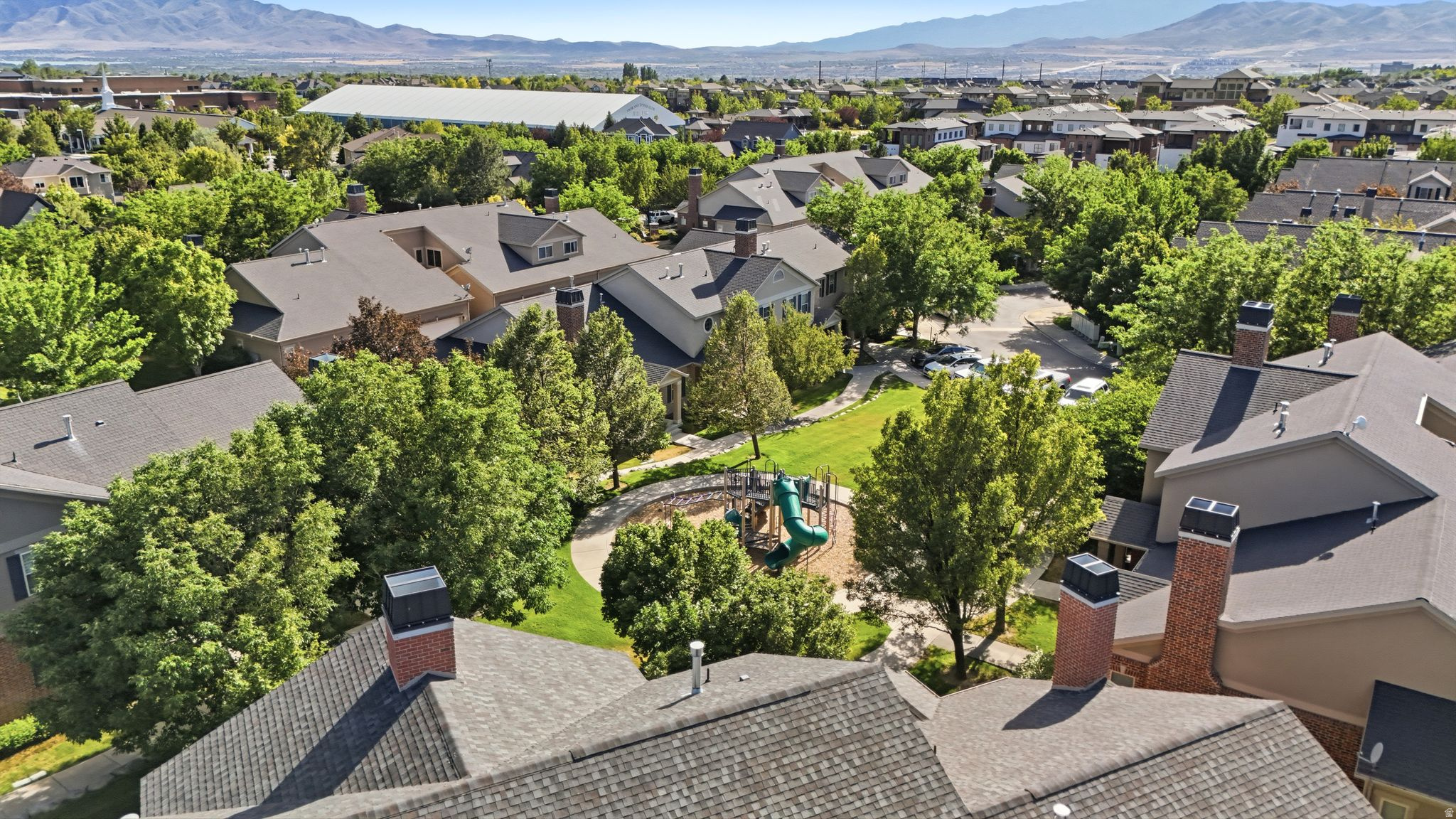 CLUBVIEW TOWNS AT IVORY RIDGE - Residential