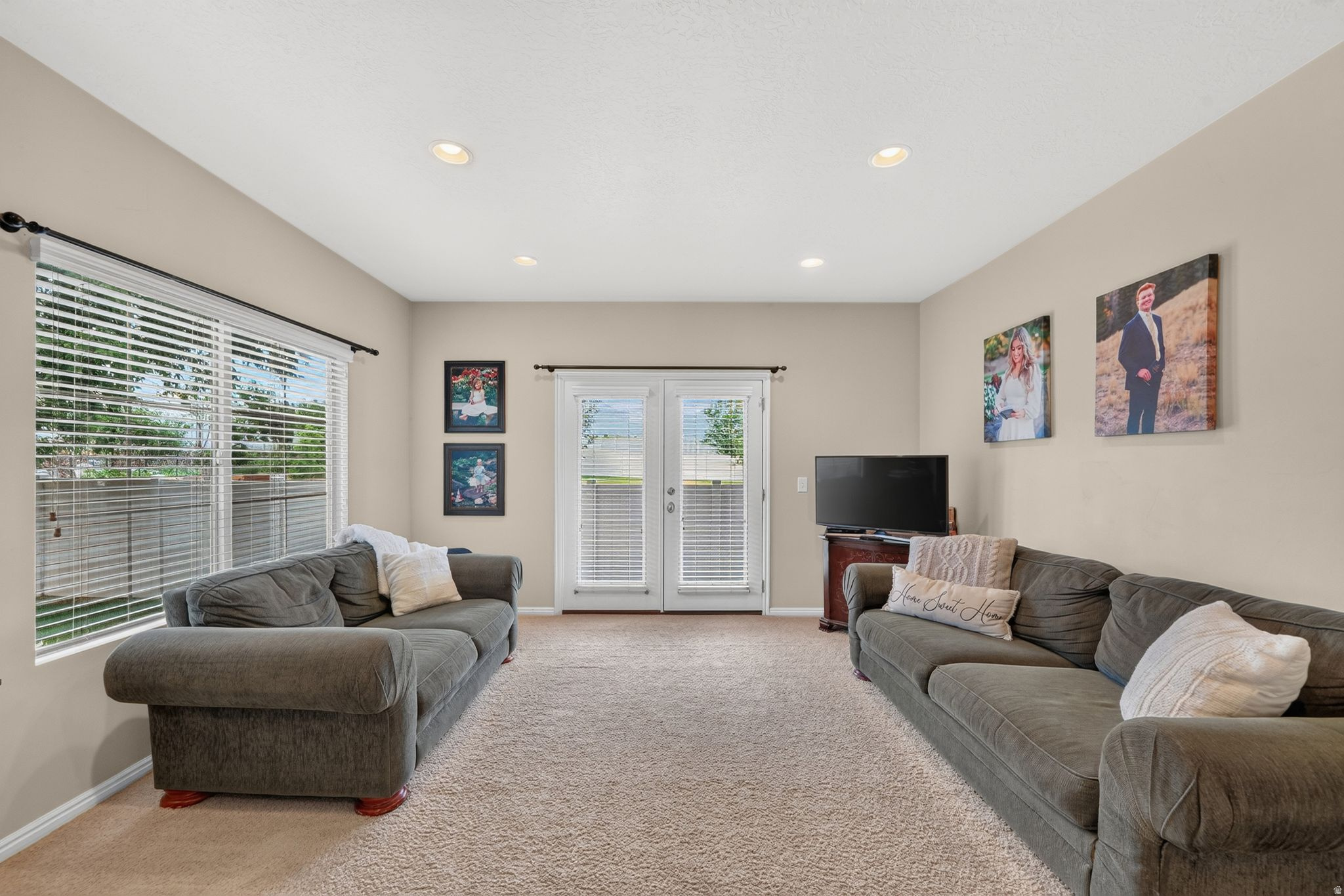 CLUBVIEW TOWNS AT IVORY RIDGE - Residential
