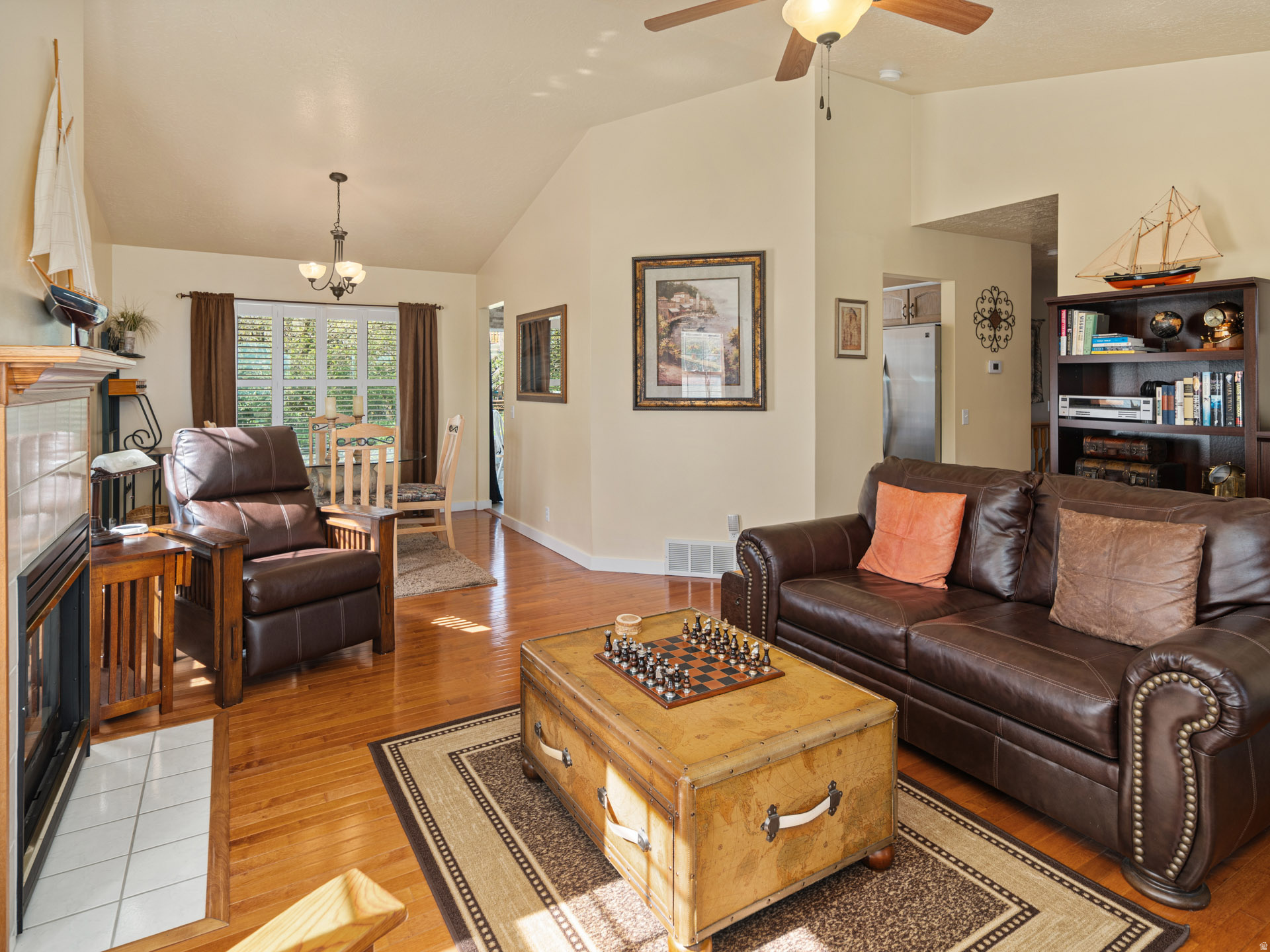 PATIO SPRINGS - Residential