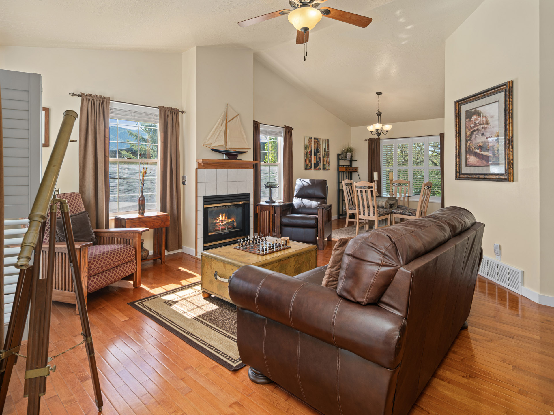 PATIO SPRINGS - Residential