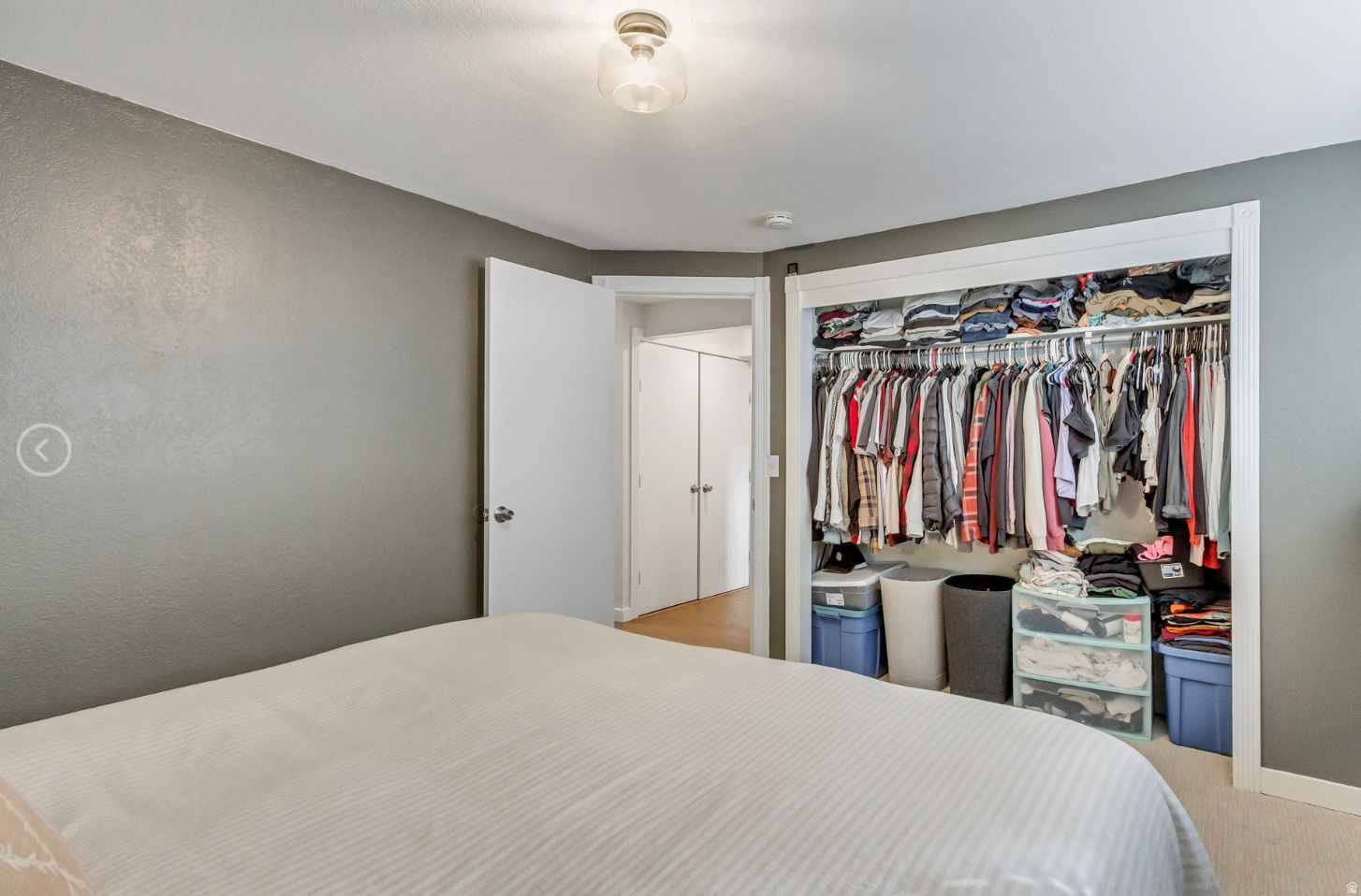 CRESCENT HILLS - Residential