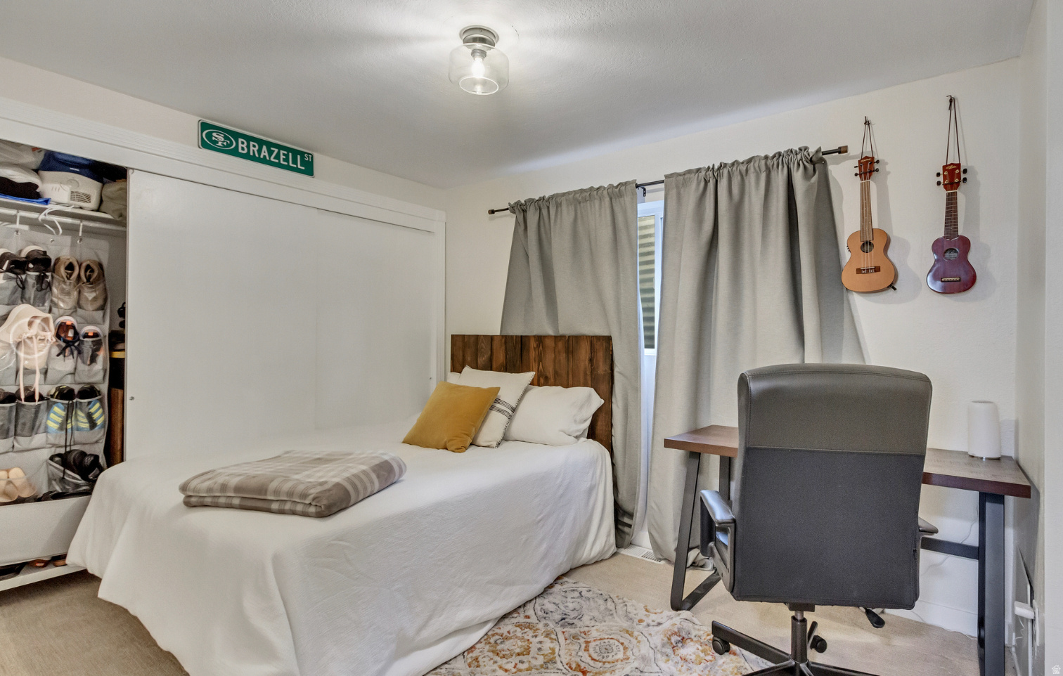 CRESCENT HILLS - Residential