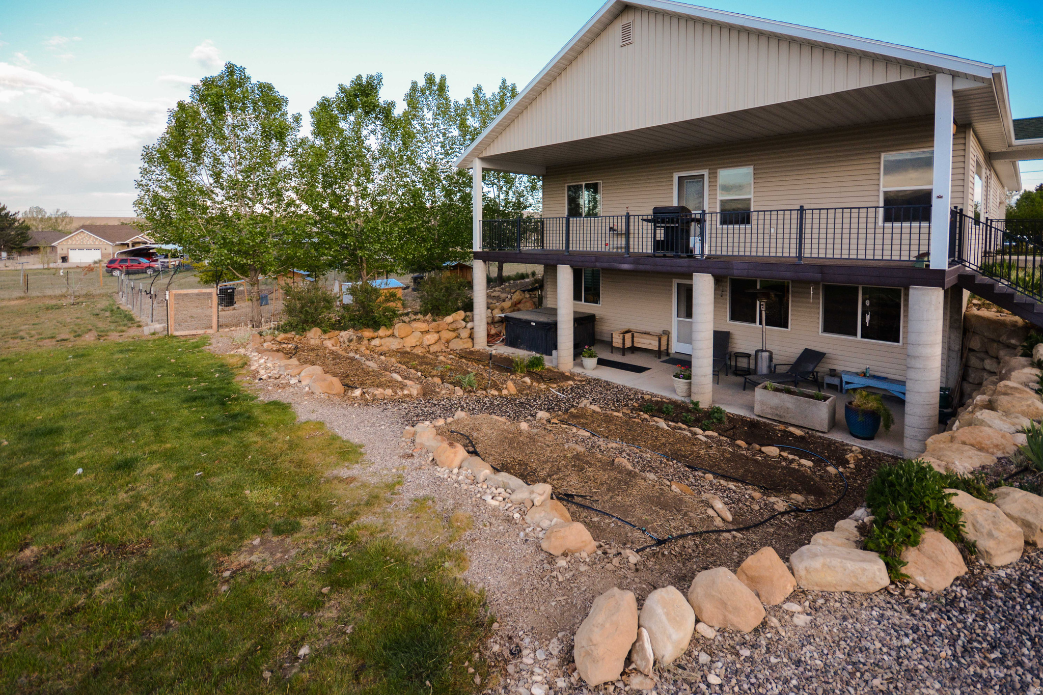 FAIRVIEW CITY - Residential