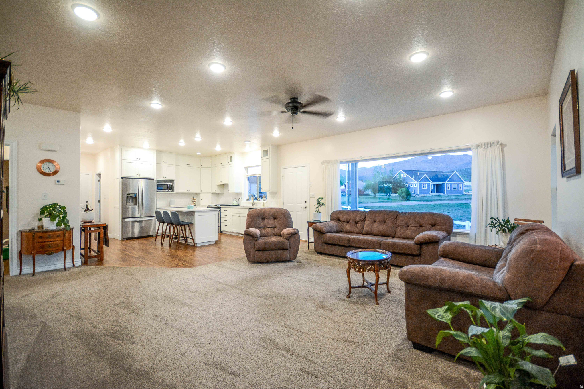 FAIRVIEW CITY - Residential