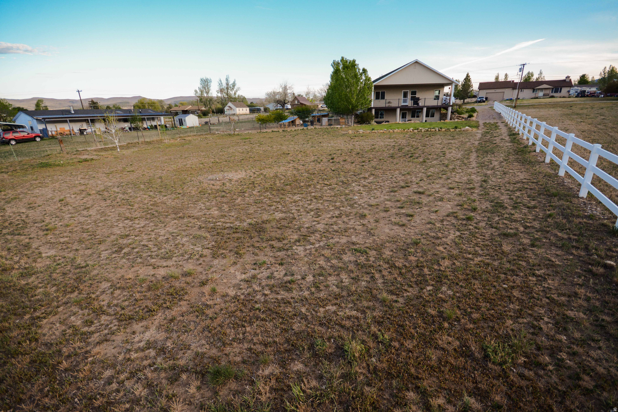 FAIRVIEW CITY - Residential