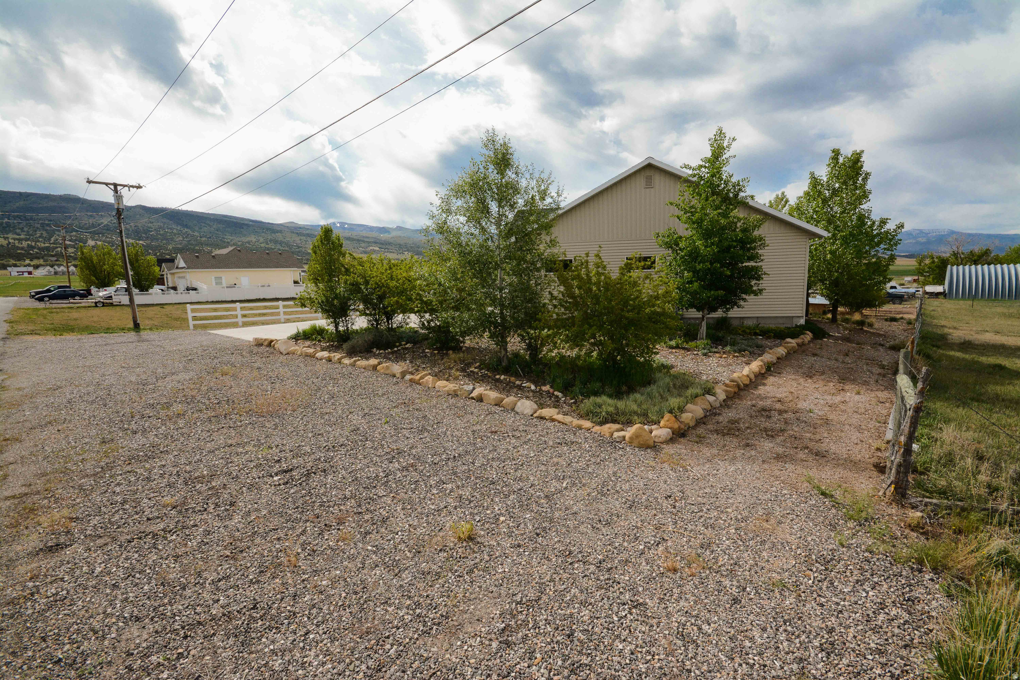 FAIRVIEW CITY - Residential