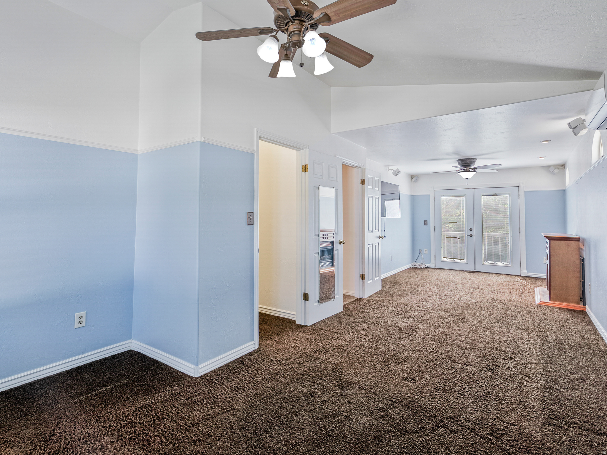 MILLS HEIGHTS PLAT B - Residential
