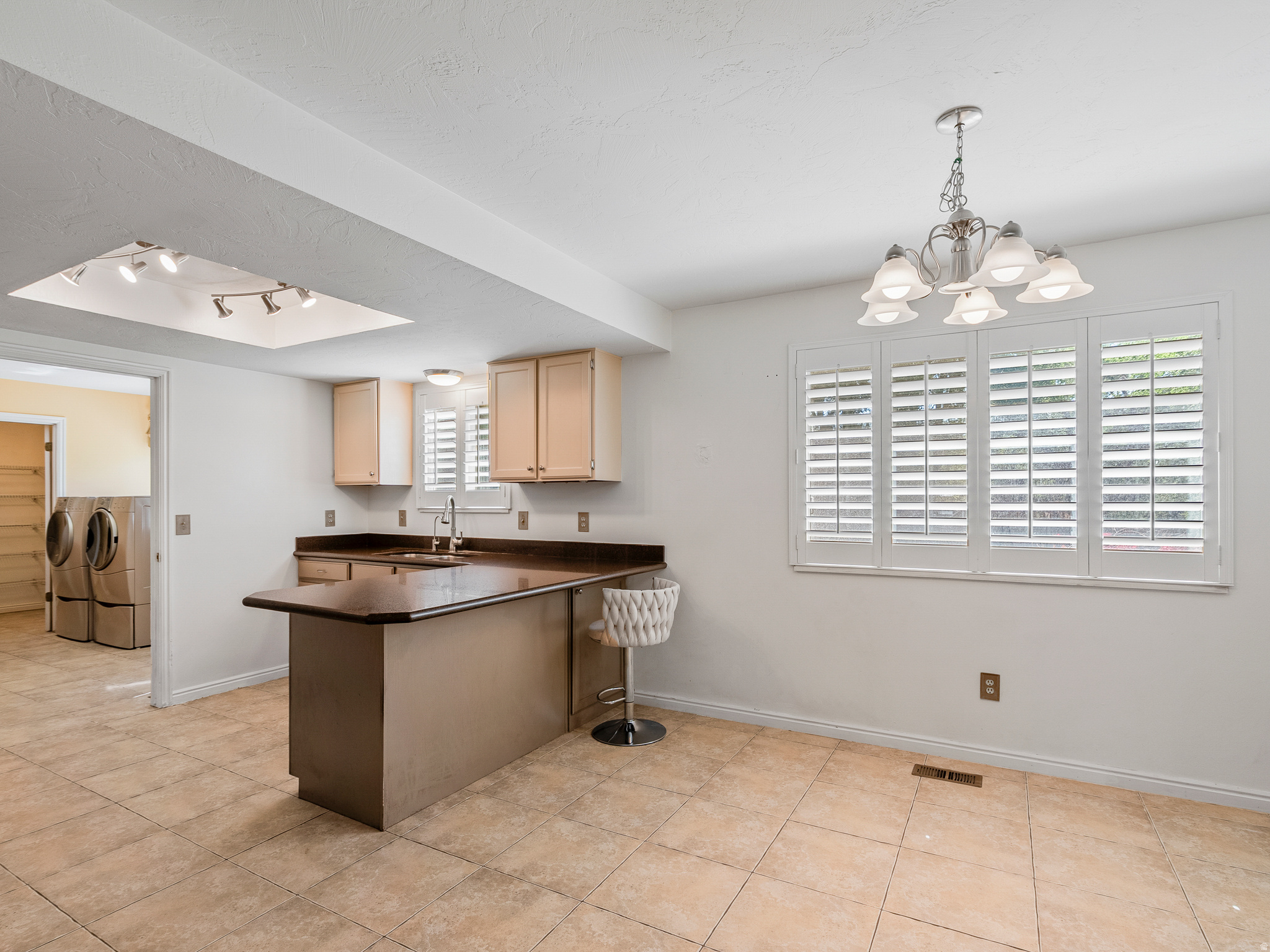 MILLS HEIGHTS PLAT B - Residential