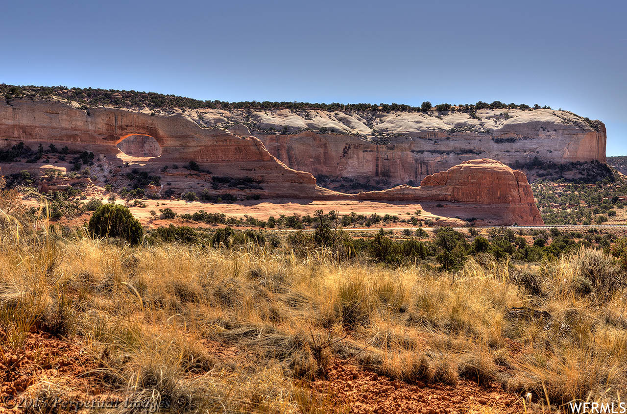 WILSON ARCH RESORT - Land