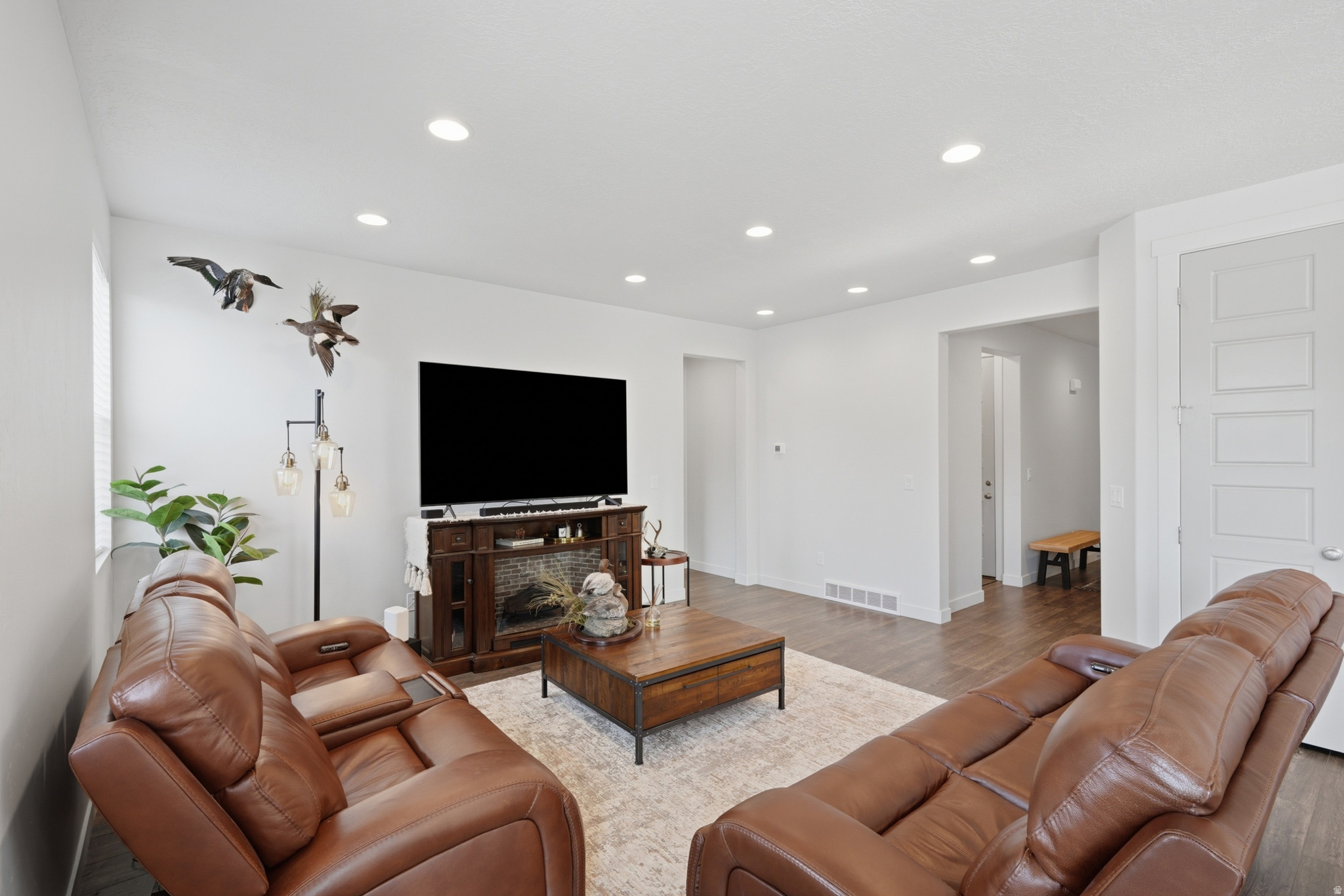 CW FARMS - Residential