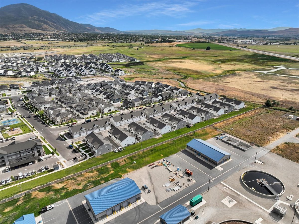VILLAGES AT ARROWHEAD PARK - Residential