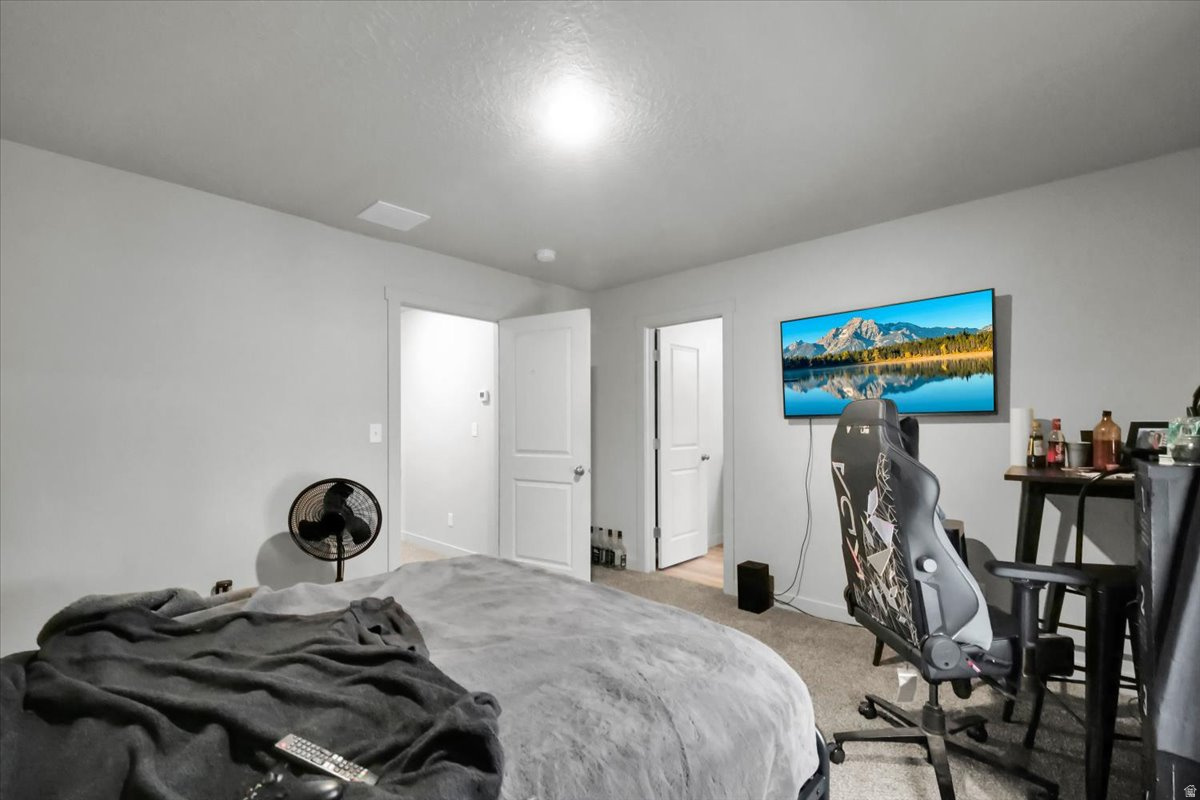 VILLAGES AT ARROWHEAD PARK - Residential