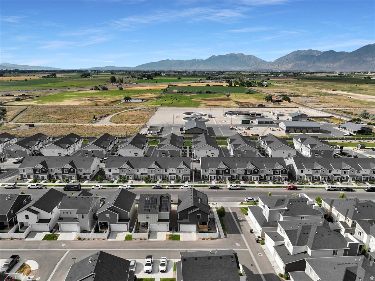 VILLAGES AT ARROWHEAD PARK - Residential