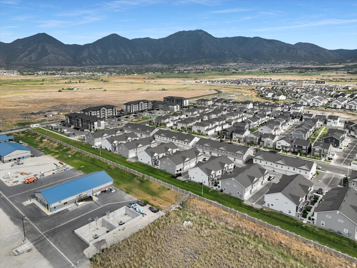 VILLAGES AT ARROWHEAD PARK - Residential