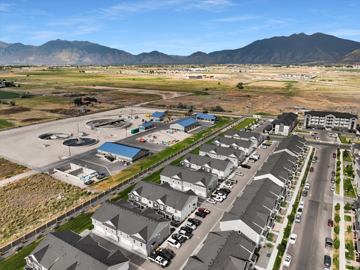VILLAGES AT ARROWHEAD PARK - Residential