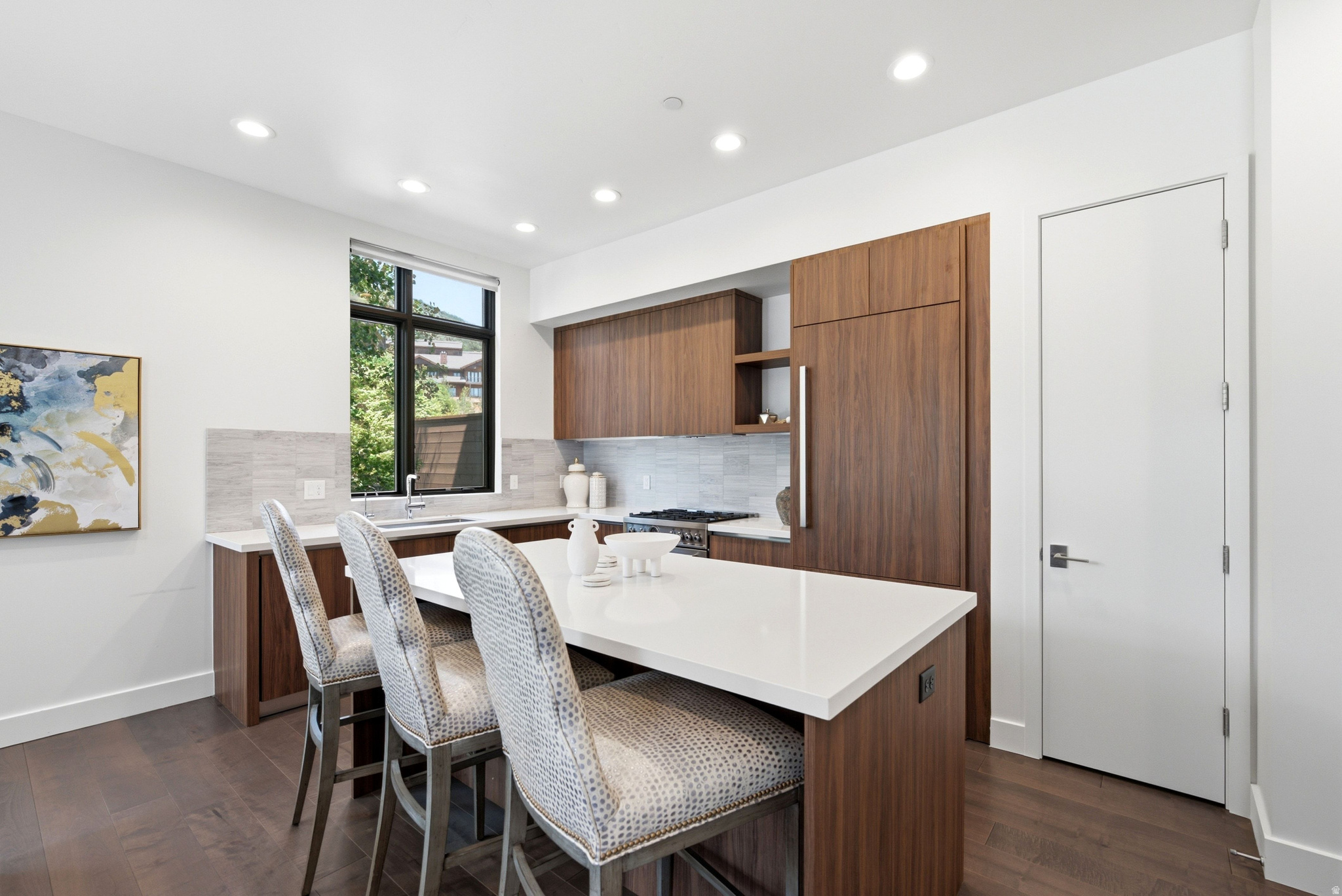 VIRDIAN CONDOMINIUMS - Residential