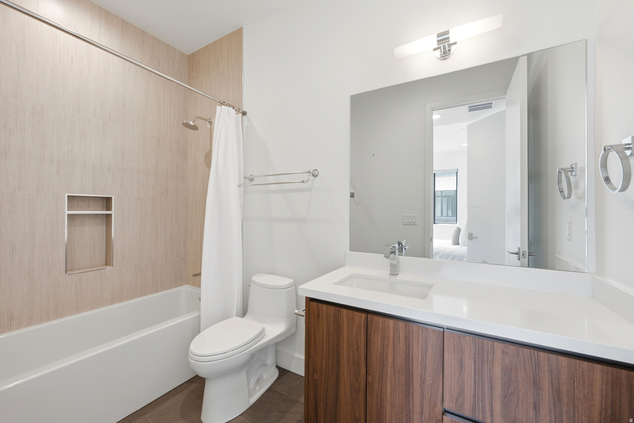 VIRDIAN CONDOMINIUMS - Residential