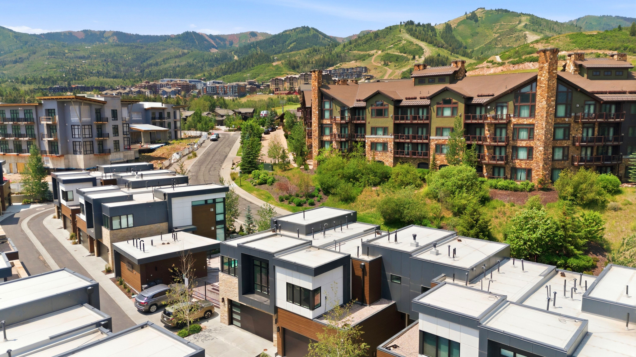 VIRDIAN CONDOMINIUMS - Residential