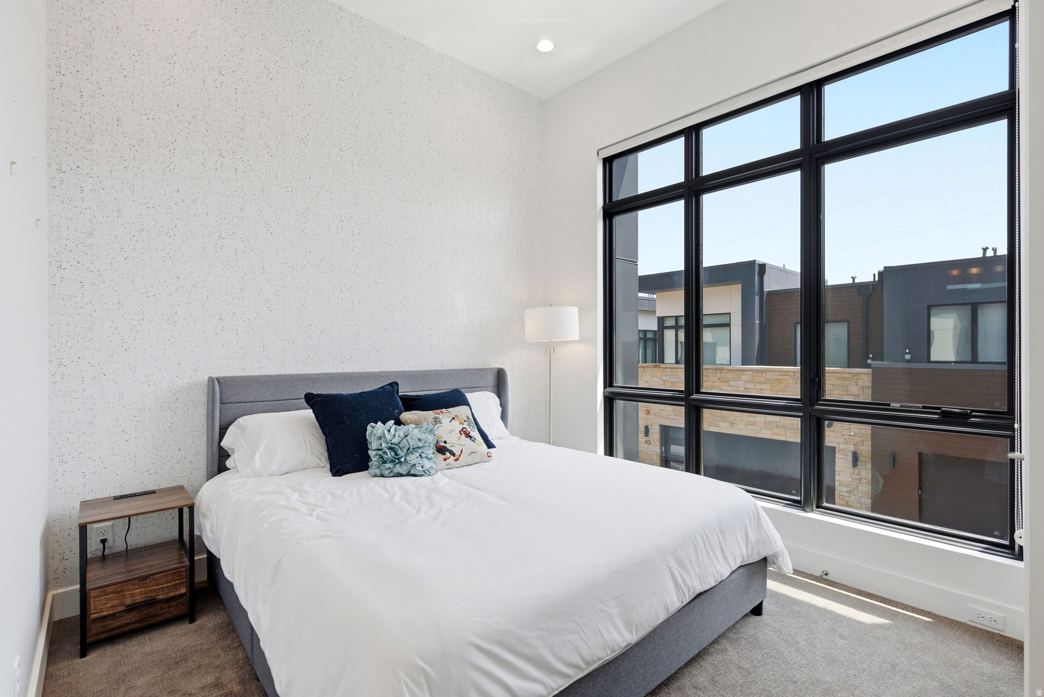 VIRDIAN CONDOMINIUMS - Residential